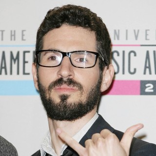 Brad Delson, Linkin Park in The 40th Anniversary American Music Awards - Press Room