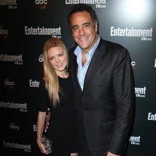 Brad Garrett in Entertainment Weekly and ABC TV Celebrate The New York Upfronts with A VIP Cocktail Party - Arrivals - brad-garrett-entertainment-weekly-and-abc-tv-celebrate-new-york-upfronts-03