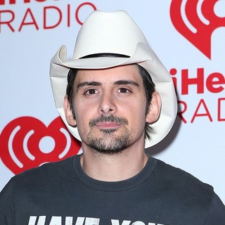 Brad Paisley in 2012 iHeartRadio Music Festival - Day 2 - Arrivals
