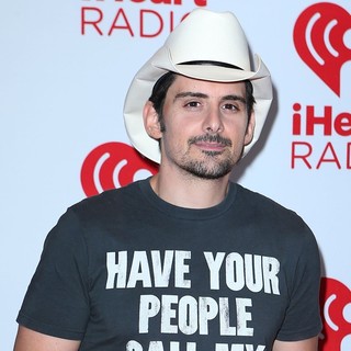 Brad Paisley in 2012 iHeartRadio Music Festival - Day 2 - Arrivals