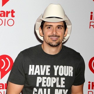 Brad Paisley in 2012 iHeartRadio Music Festival - Day 2 - Arrivals