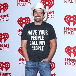 Brad Paisley in 2012 iHeartRadio Music Festival - Day 2 - Arrivals