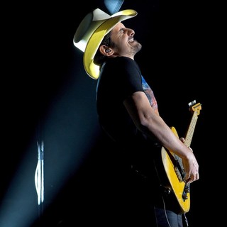 Brad Paisley in Brad Paisley Performing