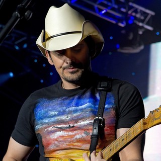 Brad Paisley Performing - brad-paisley-performing-07