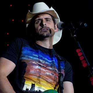 Brad Paisley Performing - brad-paisley-performing-12