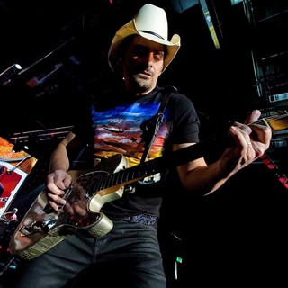 Brad Paisley Performing - brad-paisley-performing-16