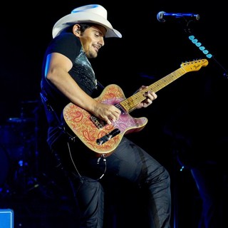 Brad Paisley in Brad Paisley Performs Live