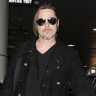 Brad Pitt Arriving at LAX After Flying in from London