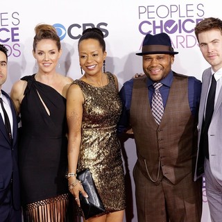 Jesse Bradford, Erinn Hayes, Tempestt Bledsoe, Anthony Anderson, Zach Cregger in People's Choice Awards 2013 - Red Carpet Arrivals