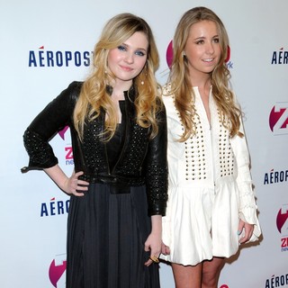 Abigail Breslin, Cassidy Reiff in Z100's 2011 Jingle Ball Presented by Aeropostale - Arrivals