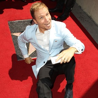 Backstreet Boys Are Honoured with A Hollywood Star on The Hollywood Walk of Fame - brian-littrell-backstreet-boys-walk-of-fame-06