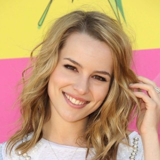 Bridgit Mendler in Nickelodeon's 26th Annual Kids' Choice Awards - Arrivals