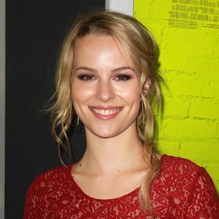 Bridgit Mendler in The Los Angeles Premiere of The Perks of Being a Wallflower - Arrivals