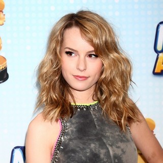Bridgit Mendler in Radio Disney Music Awards 2013