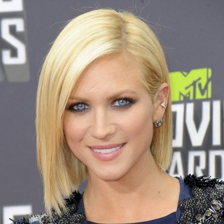 Brittany Snow in 2013 MTV Movie Awards - Arrivals - brittany-snow-2013-mtv-movie-awards-03