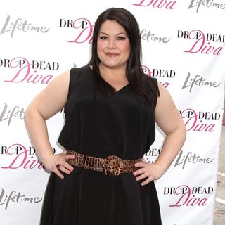 Brooke Elliott in Drop Dead Diva Celebrates 2nd Season with DVD Signing