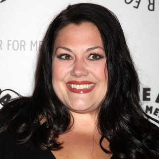 Brooke Elliott in Drop Dead Diva: Season 1 Finale