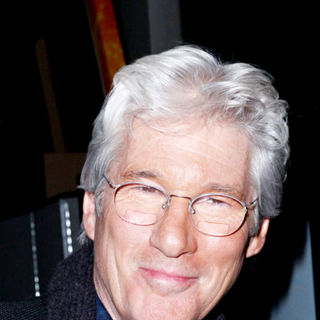 Richard Gere in New York Premiere of 'Brooklyn's Finest' - brooklyns_finest_21_wenn5437860