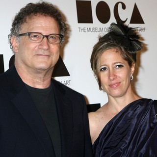 Albert Brooks in 2011 MOCA Gala: An Artist's Life Manifesto - Arrivals - brooks-2011-moca-gala-01