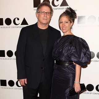 Albert Brooks in 2011 MOCA Gala: An Artist's Life Manifesto - Arrivals - brooks-2011-moca-gala-03