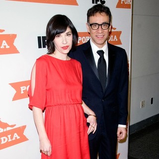Carrie Brownstein, Fred Armisen in The Second Season Premiere of Portlandia