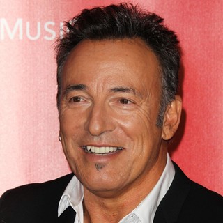 Bruce Springsteen in The 55th Annual GRAMMY Awards - MusiCares Person of The Year Honoring Bruce Springsteen - Arrivals