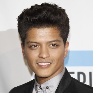 Bruno Mars in 2011 American Music Awards - Press Room