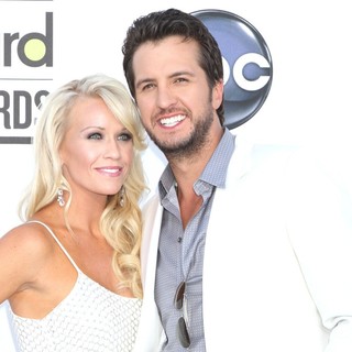 Caroline Bryan, Luke Bryan in 2012 Billboard Music Awards - Arrivals