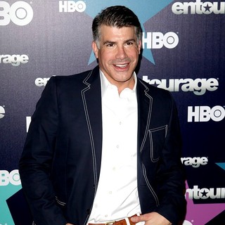 Bryan Batt in Final Season Premiere of HBO's Entourage