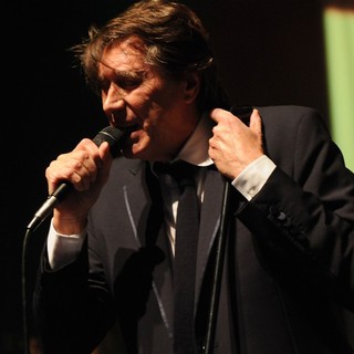 Bryan Ferry Performing Live at O2 Shepherd's Bush Empire - bryan-ferry-performing-live-07