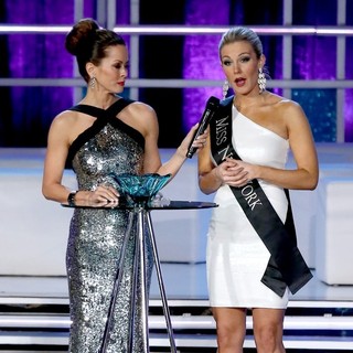 Brooke Burke, Mallory Hagan in 2013 Miss America Final Competition