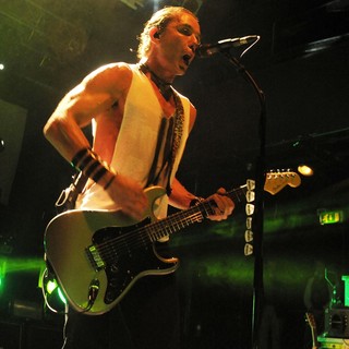 Gavin Rossdale, Bush in Bush Perform Live