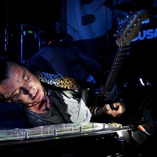 Gavin Rossdale, Bush in Bush Performing on Stage