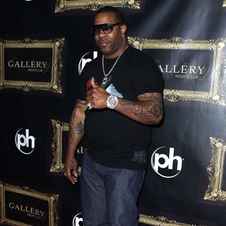 Busta Rhymes in Busta Rhymes Arrives to Perform at The Gallery Nightclub
