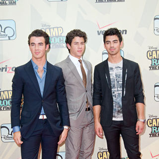 Jonas Brothers, Kevin Jonas, Nick Jonas, Joe Jonas in World Premiere of 'Camp Rock 2: The Final Jam'