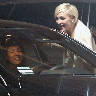 Ashlee Simpson, Meagan Camper in Ashlee Simpson Chats with Meagan Camper in The Car Park at Jessica Simpson's Baby Shower