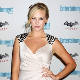 Candice Accola in Comic Con 2011 Day 3 - Entertainment Weekly Party - Arrivals