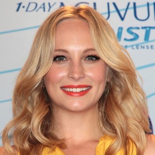 Candice Accola in The 2012 Teen Choice Awards - Press Room - candice-accola-2012-teen-choice-awards-press-room-01