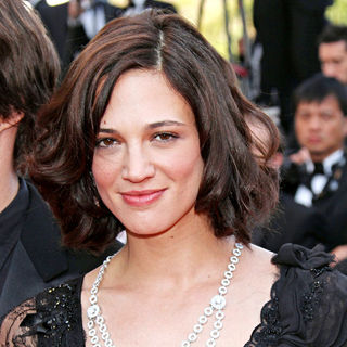 Asia Argento in 2010 Cannes International Film Festival - Day 12 - Palme d'Or Closing Ceremony Red Carpet Arrivals