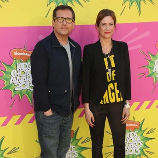 Steve Carell, Kristen Wiig in Nickelodeon's 26th Annual Kids' Choice Awards - Arrivals