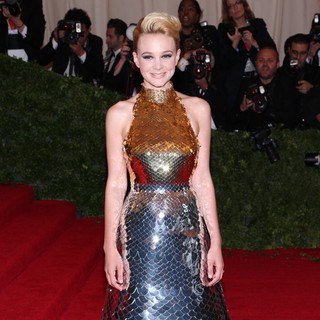 Carey Mulligan in Schiaparelli and Prada Impossible Conversations Costume Institute Gala
