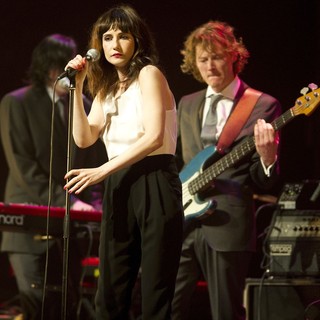 Carice van Houten in Carice van Houten Performing