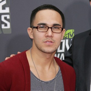 Carlos Pena Jr., Big Time Rush in 2013 MTV Movie Awards - Arrivals