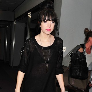 Carly Rae Jepsen in Carly Rae Jepsen Arrives in Tokyo