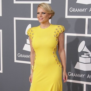 Carrie Keagan in 55th Annual GRAMMY Awards - Arrivals
