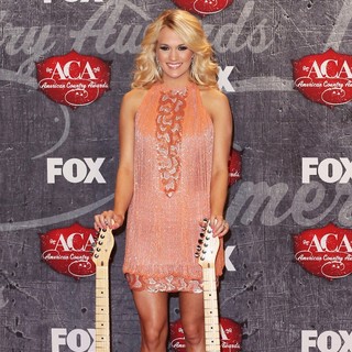 Carrie Underwood in 2012 American Country Awards - Press Room
