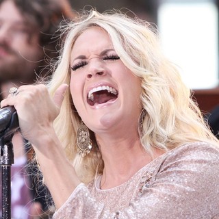 Carrie Underwood in Carrie Underwood Performs Live as Part of The Toyota Concert Series