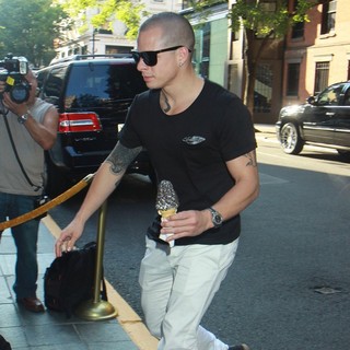 Casper Smart in Casper Smart Arrives Back to His Hotel