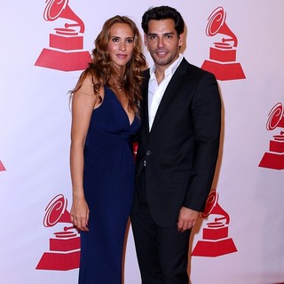 Angelica Castro, Cristian de la Fuente in 2011 Latin Recording Academy Person of The Year Tribute to Shakira