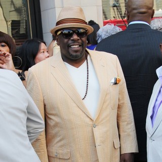 Cedric the Entertainer in Steve Harvey Is Honoured with A Star on The Hollywood Walk of Fame - cedric-the-entertainer-steve-harvey-walk-of-fame-01